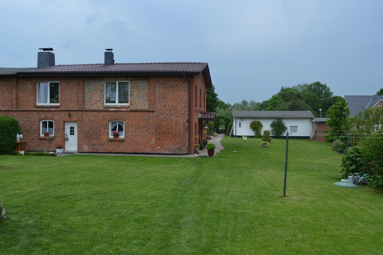 Ferienwohnung Feldstein Hohenkirchen  Exteriör bild